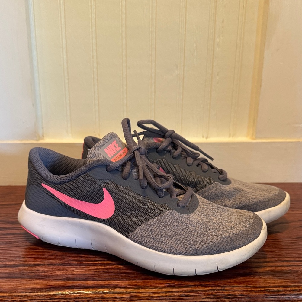 Nike Flex Sneakers